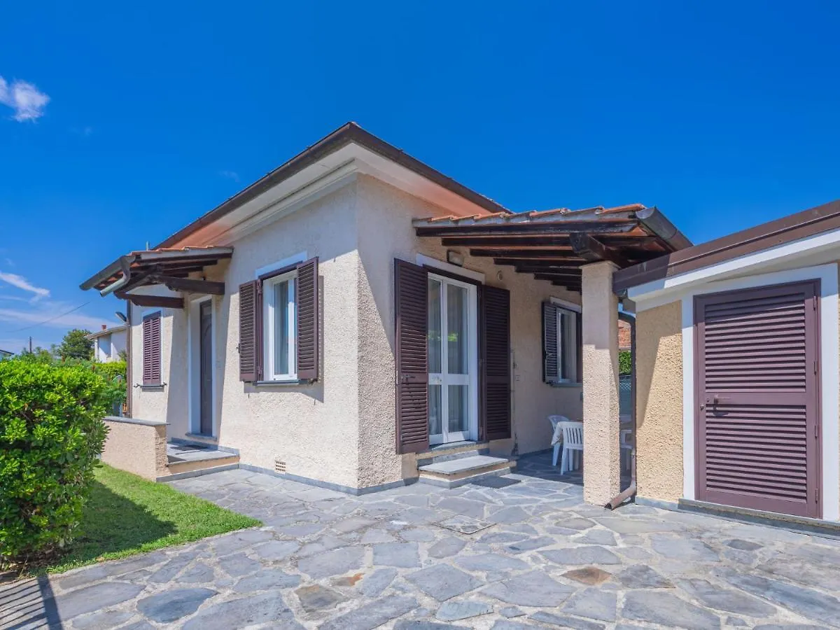 Holiday Home Francesca By Interhome Marina di Pietrasanta