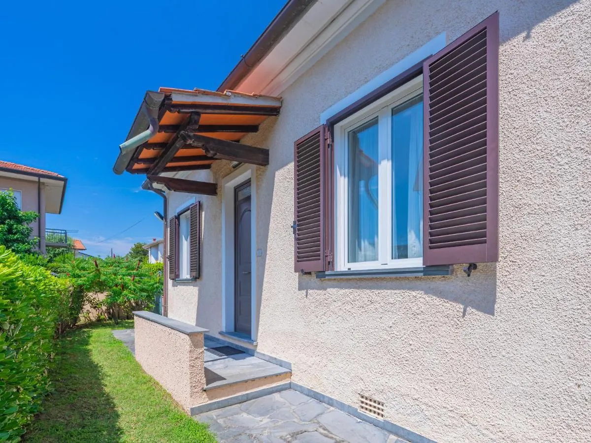 Holiday Home Francesca By Interhome Marina di Pietrasanta 0*,