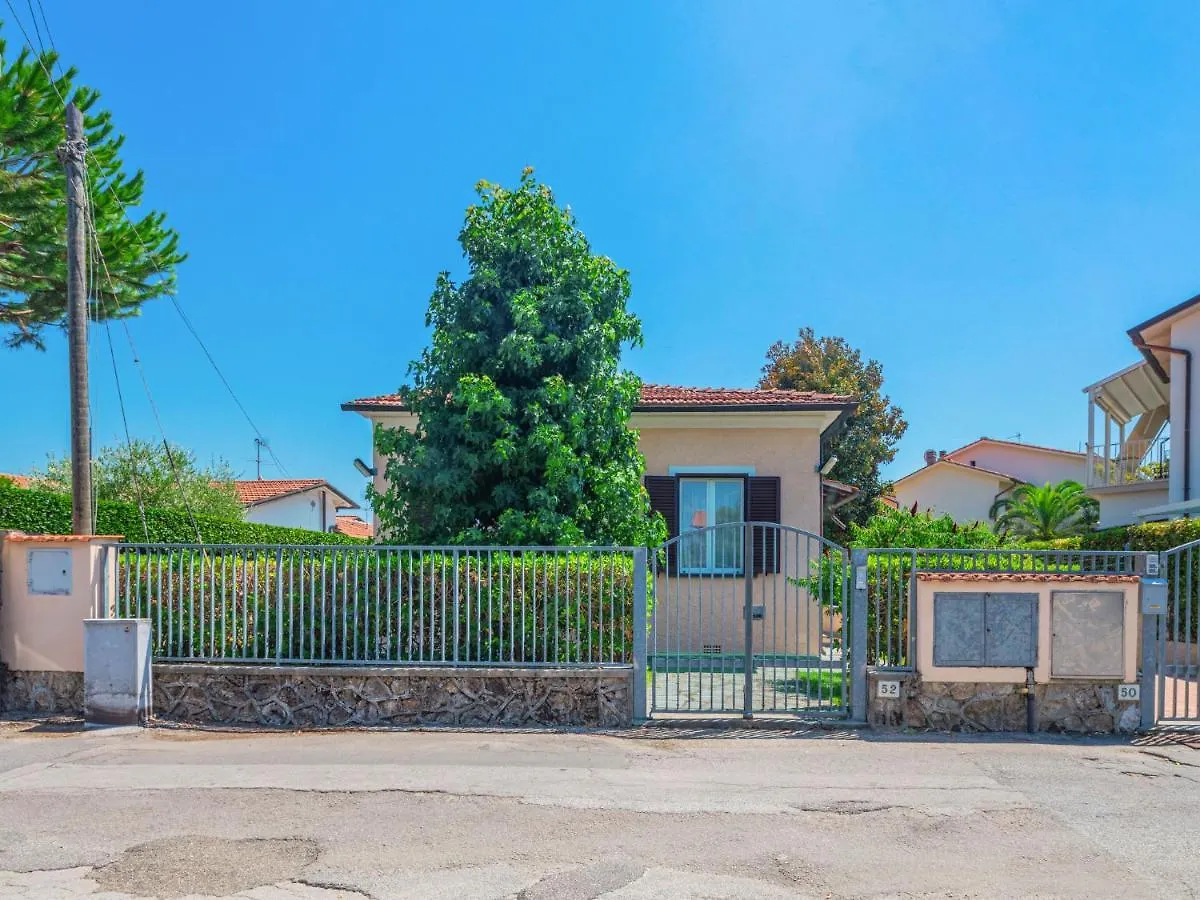 Holiday Home Francesca By Interhome Marina di Pietrasanta
